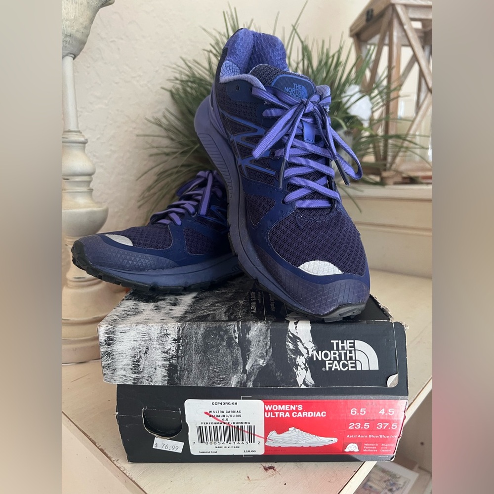 The North Face Women’s Ultra Cardiac Blue Iris Running Sneaker 6.5